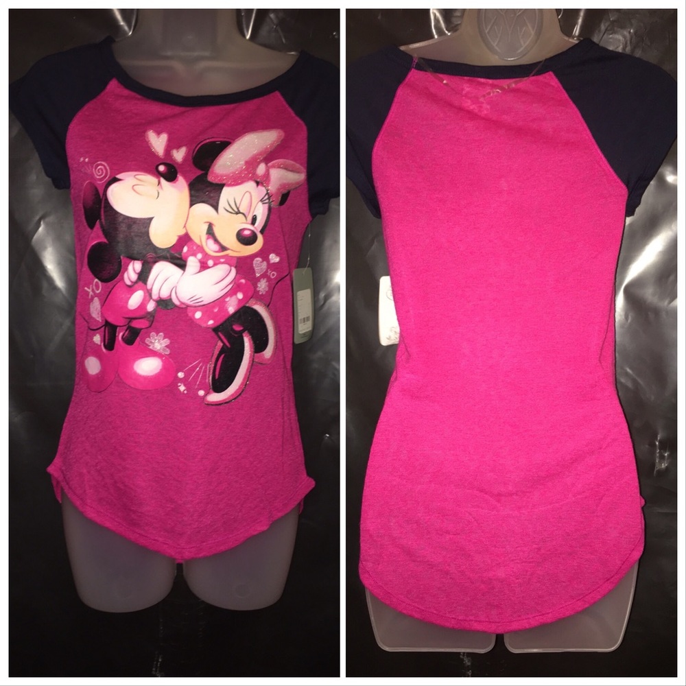 Disney mini mouse shirt......love short sleeve